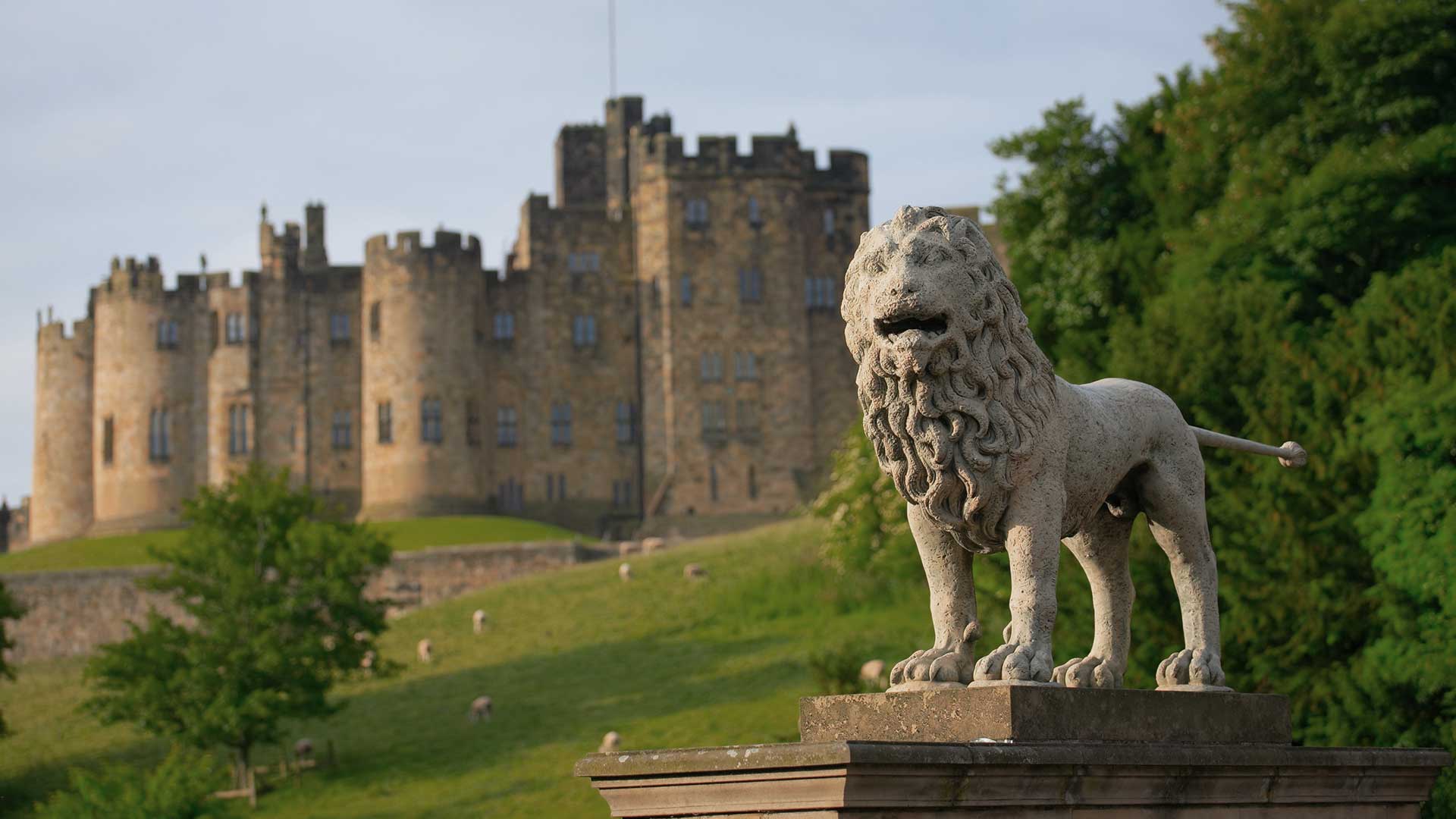 History of Alnwick Castle, Syon House, Stanwick Hall, Albury Park and